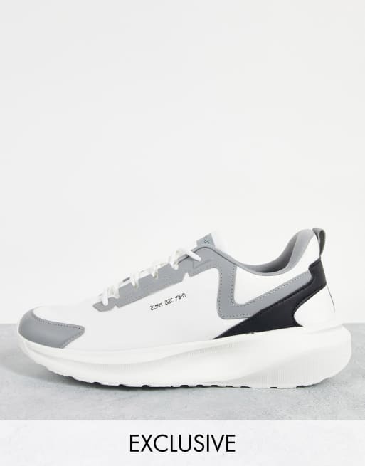 Pull&Bear – Lauf-Sneaker aus Netzstoff in Weiß