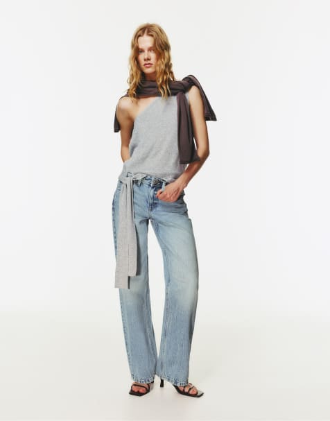 Pull&Bear - Lavtaljede jeans i bleg lyseblå med lige ben - view 1