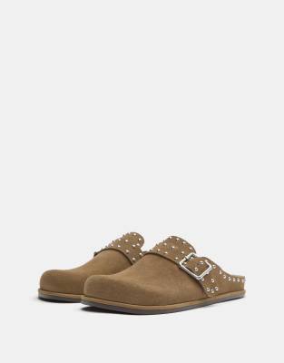 Pull&Bear Leather clogs in sand
