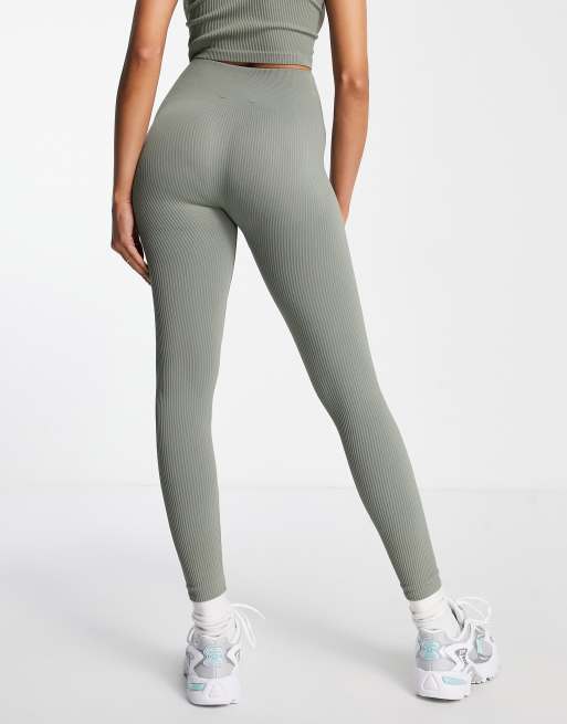 Pull&Bear - Legging d'ensemble nervuré sans coutures à taille haute - Kaki, 2 de 4