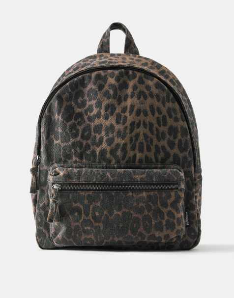 Pull&Bear Leopard print backpack in leopard - view 1