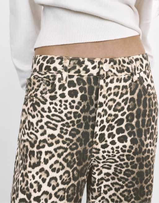 Pull&Bear Leopard print baggy jeans in brown, 5 of 7