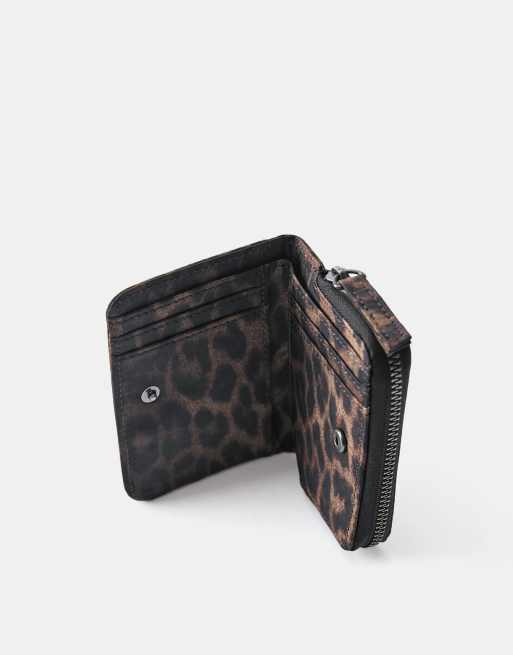 Pull&Bear Leopard print purse in leopard, 3 of 4