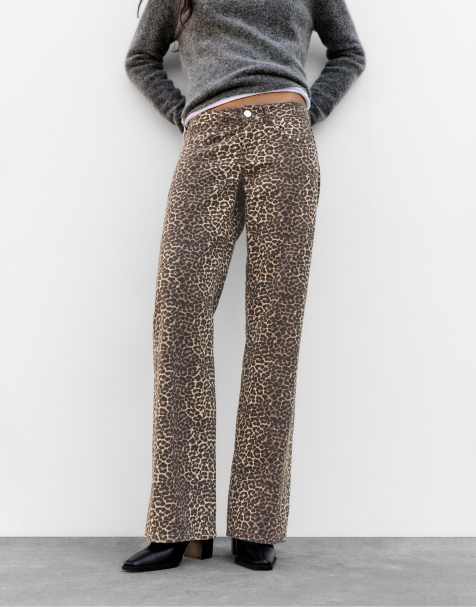 Pull&Bear Leopard print straight-leg jeans with stud and star details in leopard - view 1