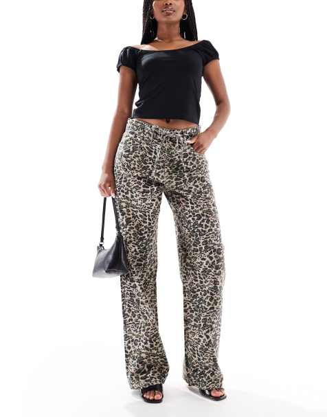 Pull&Bear – Leopardmönstrade, baggy jeans med skärp - view 1