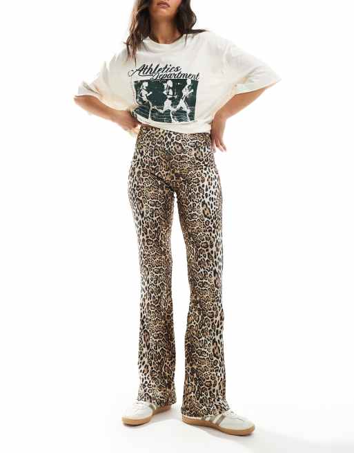 Pull&Bear – Leopardmönstrade, skulpterande, utsvängda byxor i polyamid