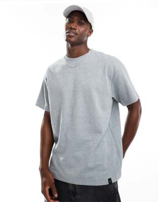 light weight textured t-shirt in gray