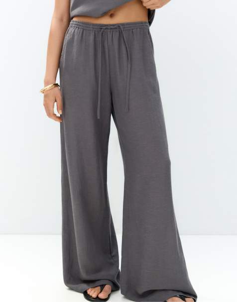 Pull&Bear lightweight joggers in grey - view 1
