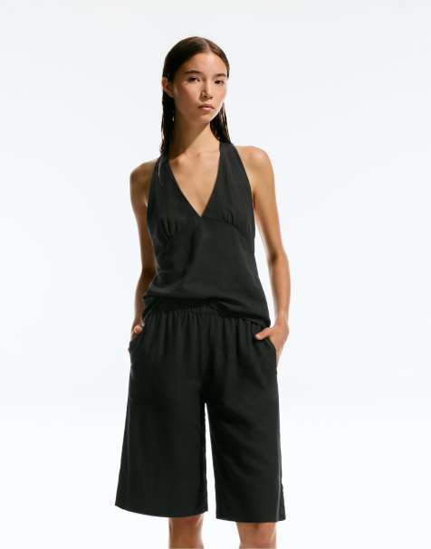 Pull&Bear Linen bermuda shorts in black - view 1