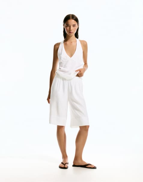 Pull&Bear Linen bermuda shorts in white - view 1