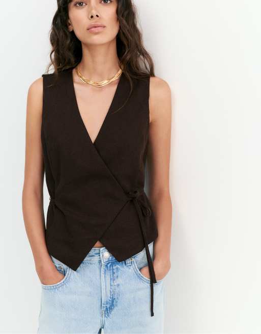 Pull&Bear linen blend vest with side tie fastening in brown, 3 of 7