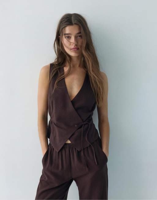 Pull&Bear linen blend vest with side tie fastening in brown, 5 of 7