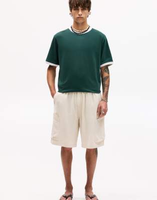 Pull&Bear linen cargo bermuda shorts in beige - view 1