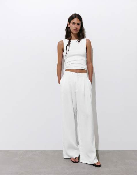 Pull&Bear Linen trousers with pleats in white - view 1