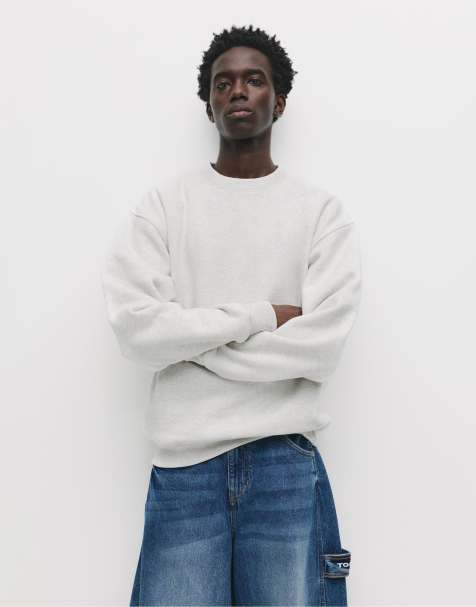 Pull&Bear – Ljusgrå, enkel sweatshirt med rund halsringning - view 1