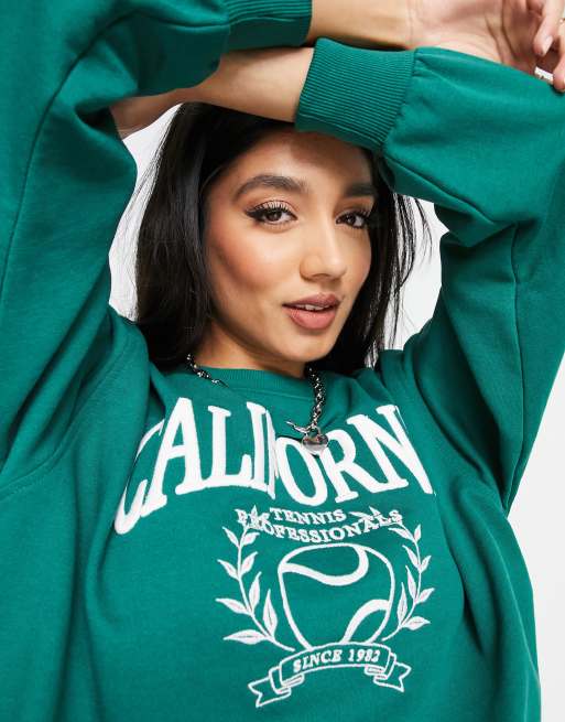 Pull and clearance bear logo sweatshirt