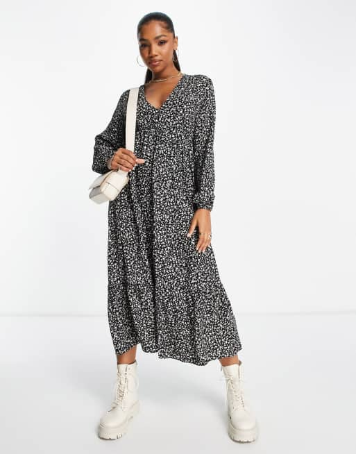 Pull Bear long sleeve ditsy floral dress in black