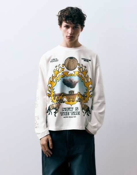 Pull&Bear Long sleeve graphic t-shirt in off white