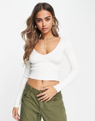 Pull&Bear long sleeve knitted top in white