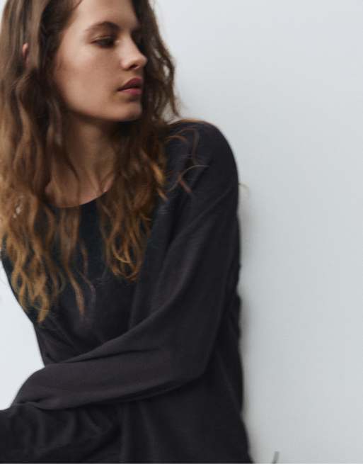 Pull&Bear Long sleeve raglan t-shirt in black, 3 of 7