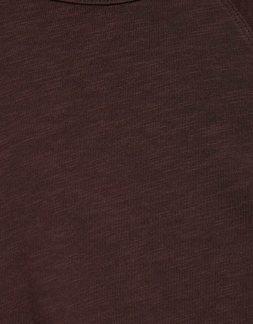 Pull&Bear Long sleeve raglan t-shirt in brown, 6 of 7