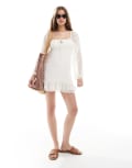 [Pull & Bear] Pull & Bear long sleeve ruffle mini dress in white XS WHITE