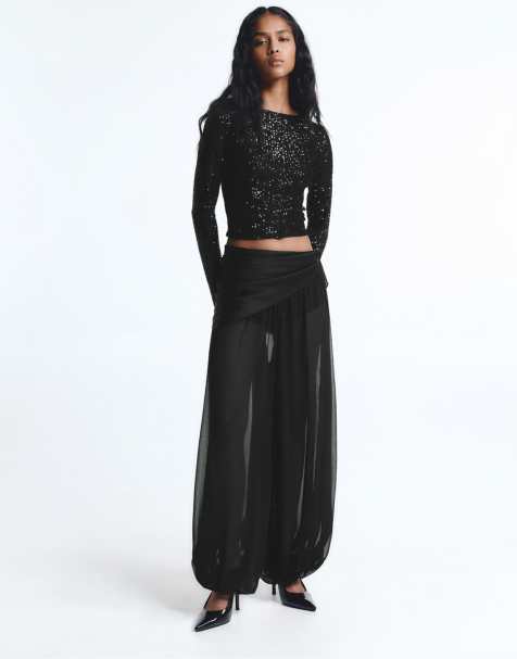 Pull&Bear Long sleeve sequin top in black - view 1