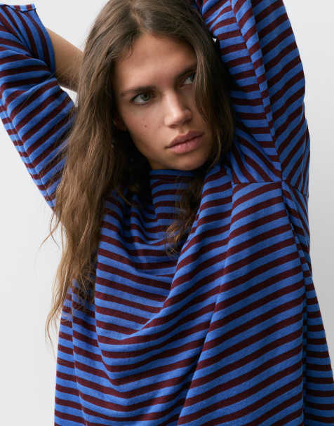 Pull&Bear Long-sleeve striped t-shirt in deep blue