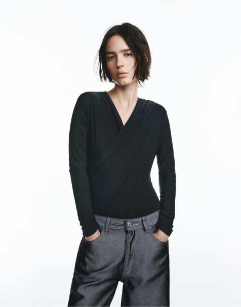 Pull&Bear Long sleeve surplice neckline bodysuit in black - view 1