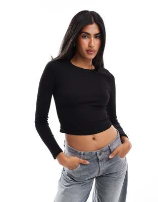 Pull & Bear Long Sleeve T-shirt In Black