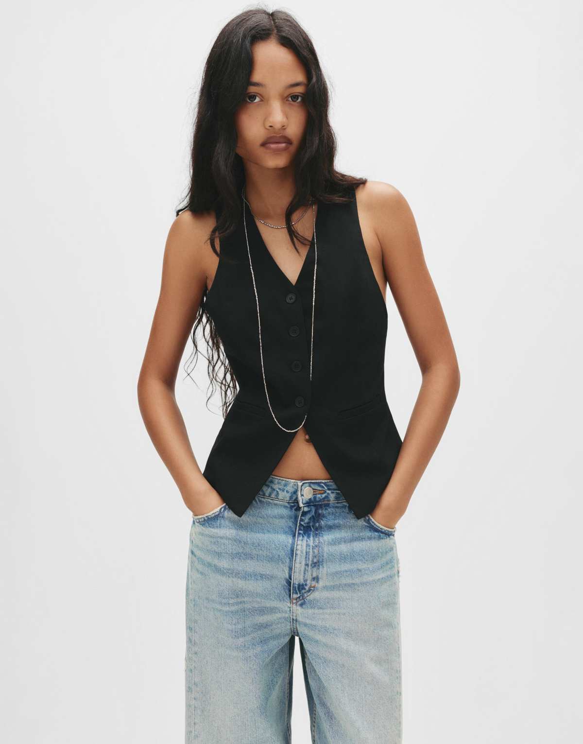 Pull&Bear Long tailored fit waistcoat in black