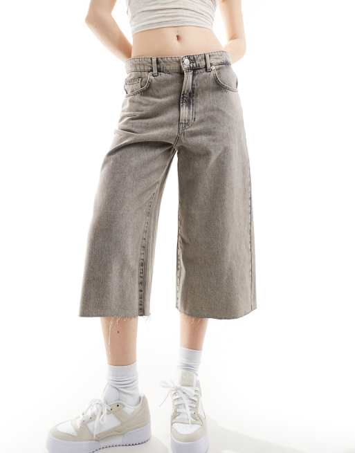 Pull&Bear longline denim shorts with raw hem in washed gray