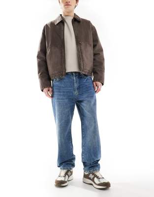 Джинсы свободного кроя Pull-Bear темно-синего цвета 4390₽