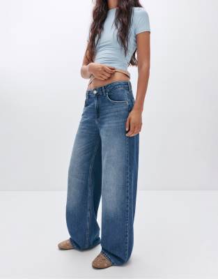 Pull & Bear - Loose Fit Oversize-Jeans in Dunkelblau