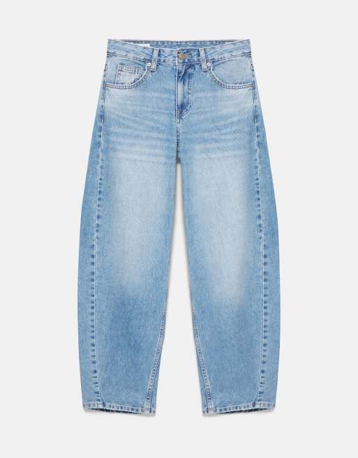 Pull&Bear Low-rise barrel jeans in medium blue, 6 of 7