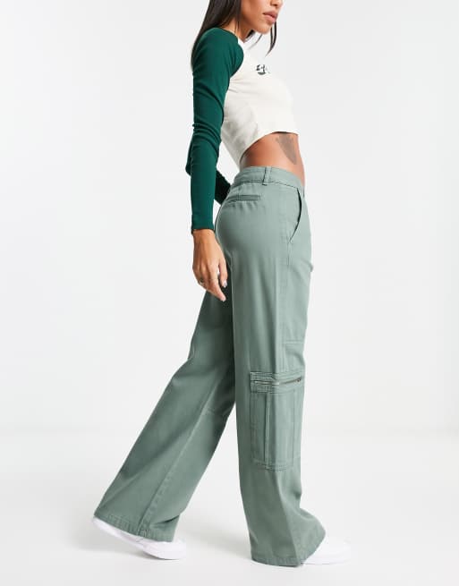 Pull&Bear low rise cargo pants in green with zip pocket detail