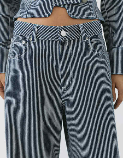 Pull&Bear Low-rise gestreifte Baggy-Jeans in Dunkelblau, 4 von 7