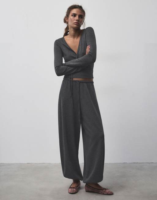 Pull&Bear løse sarouel-bukser i grå, 2 af 7