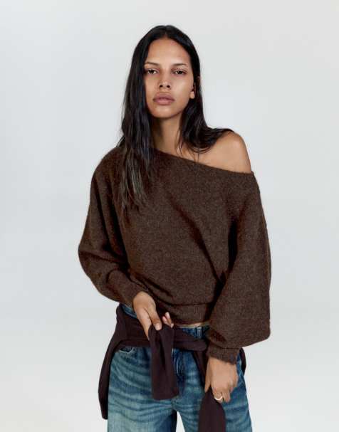 Pull&Bear maglione regular fit con scollo a barchetta marrone - view 1