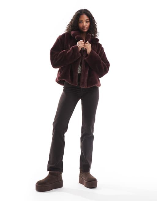 Pull&Bear - Manteau coupe carrée en fausse fourrure - Bordeaux