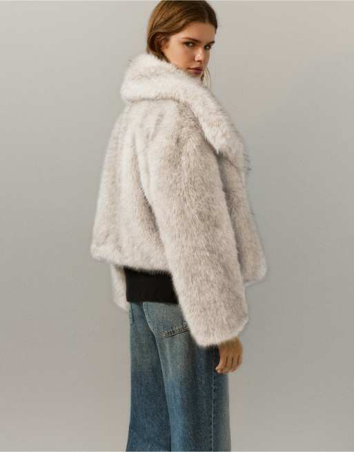 Pull&Bear manteau court en faux-fur beige, 4 de 7