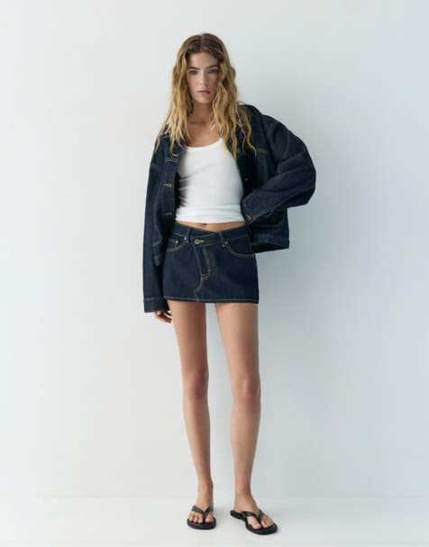 Pull&Bear – Marinblå skort i denim med korsad design - view 1