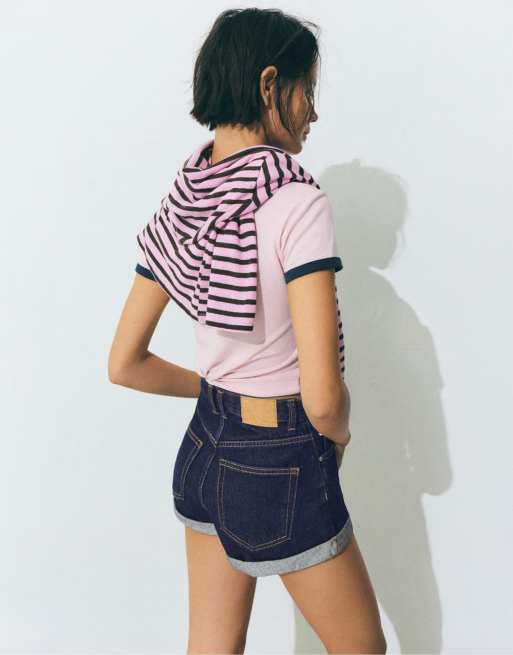 Pull&Bear - Marineblå denimshorts med opsmøg i mom-pasform, 2 af 4