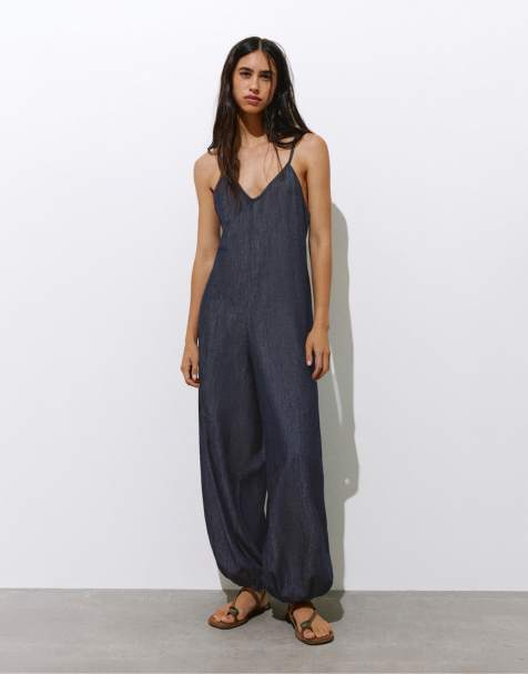 Pull&Bear - Marineblåt sarouel-jumpsuit med stropper og lange bukser - view 1