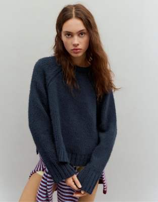 Pull & Bear - Marineblauer Chenille-Pullover