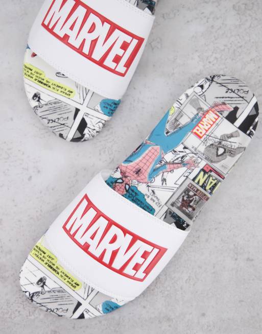Pull&Bear Marvel printed slides