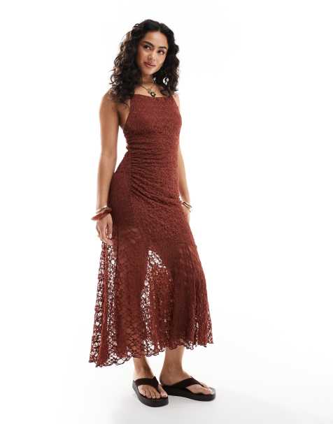 Pull&Bear – Maxikleid aus Spitze in Burnt Orange mit asymmetrischem Saum - view 1