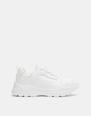 Pull & Bear - Mehrteilige Sneaker in Weiß