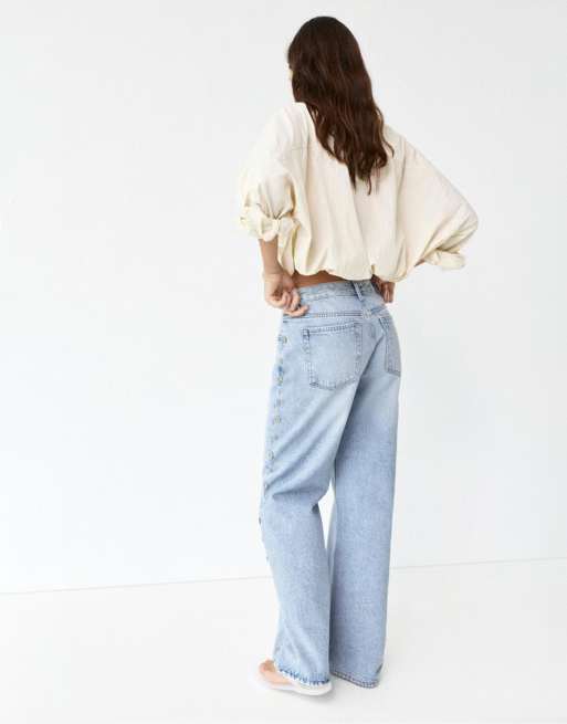 Pull&Bear – Mellanblå, baggy jeans med knappdetalj, 2 av 4