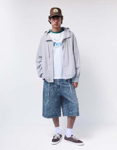 Pull&Bear – Mellanblå, blommiga bermudashorts i skaterstil av denim - view 1